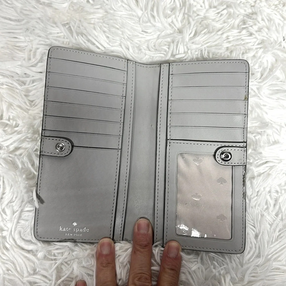 Kate Spade New York Cameron Large Slim Bifold Wallet Gray - Picture 4 of 6